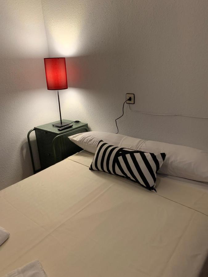 Hotel Y Restaurante Puerta De Aranda Aranda de Duero Kültér fotó